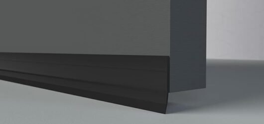 Rodapé de porta modelo rodo de silicone